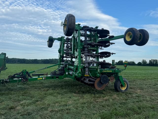 Image of John Deere 2510H equipment image 1