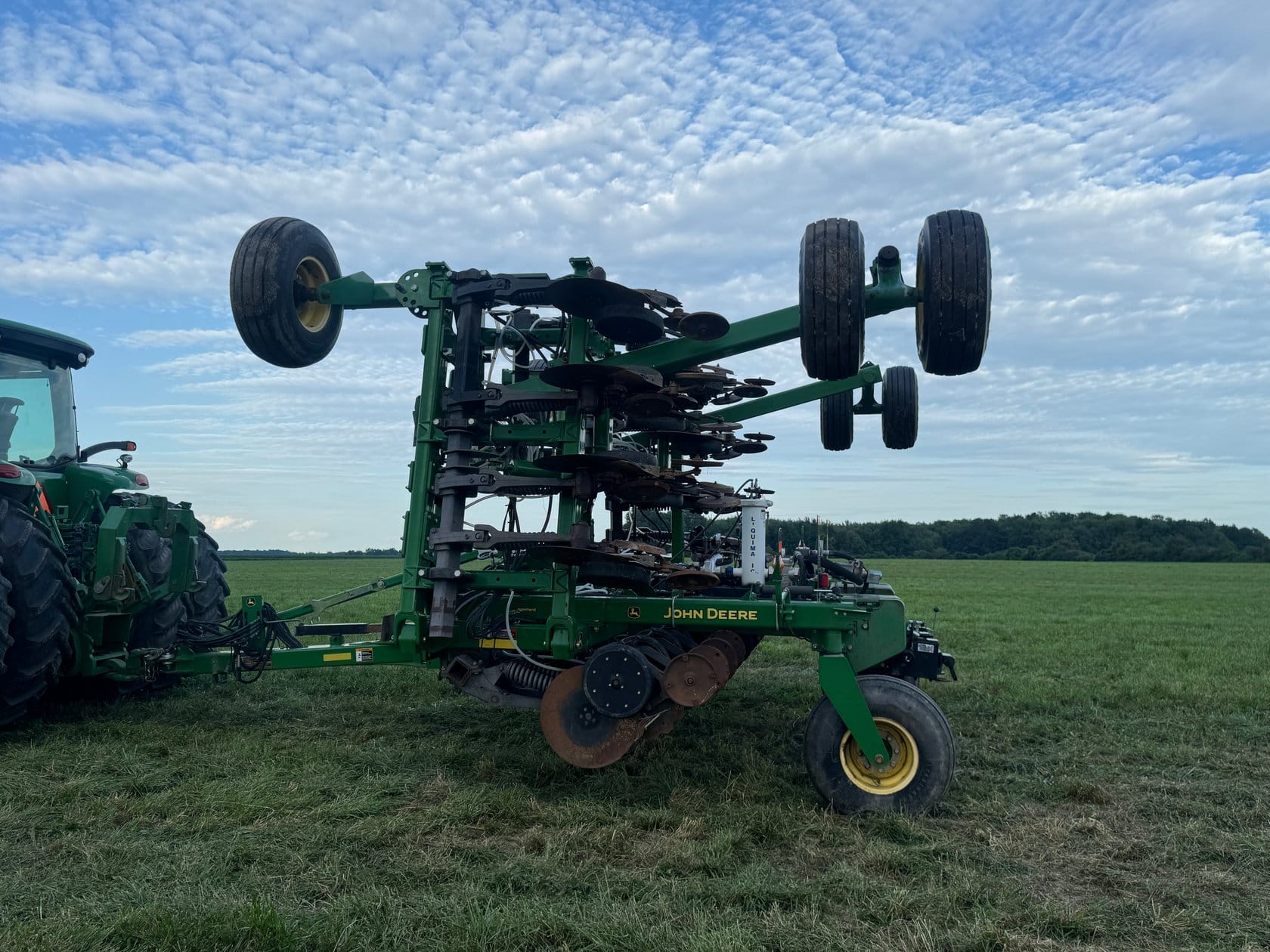 2012 John Deere 2510H Equipment Image0