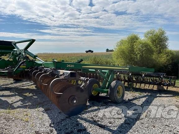 Image of John Deere 2620 equipment image 3