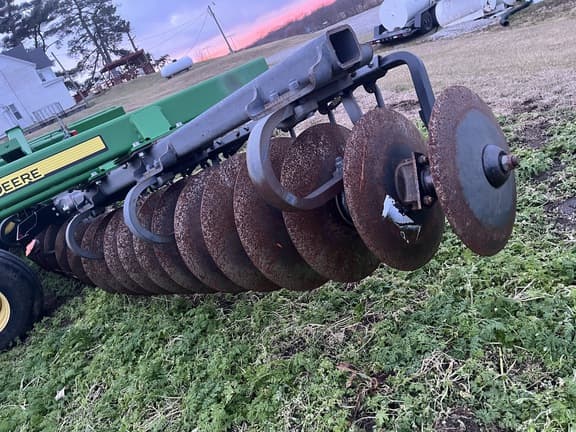 Image of John Deere 2623 equipment image 3