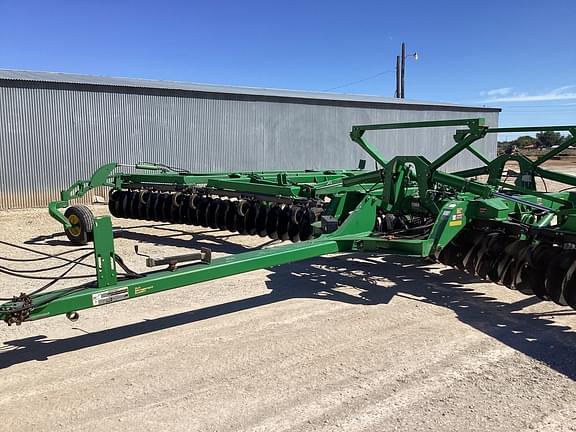 Image of John Deere 2623 equipment image 1