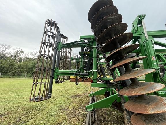 Image of John Deere 2623 equipment image 1