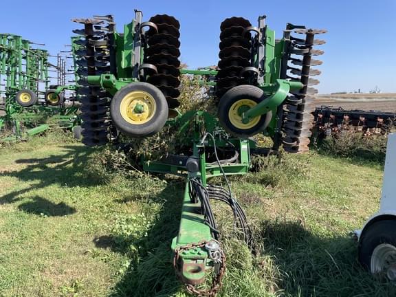 Image of John Deere 2623VT equipment image 2