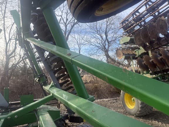 Image of John Deere 2623VT equipment image 1