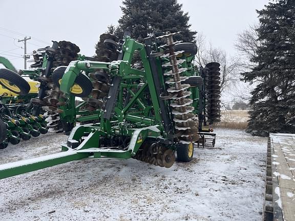 Image of John Deere 2623VT equipment image 1