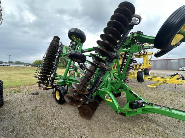 Image of John Deere 2623VT equipment image 1