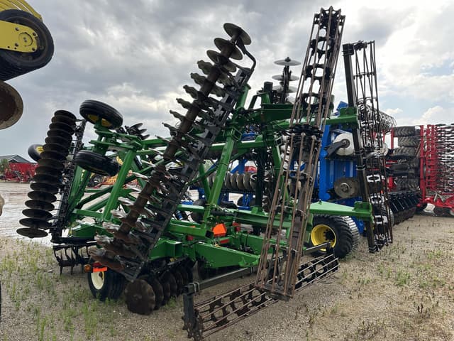 Image of John Deere 2623VT equipment image 4