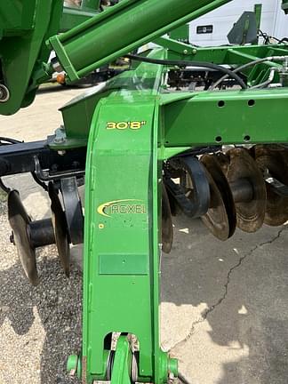 Image of John Deere 2623VT equipment image 2