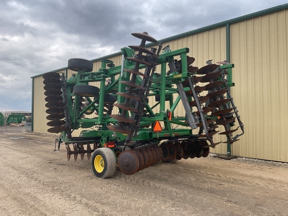 Image of John Deere 2625 equipment image 2