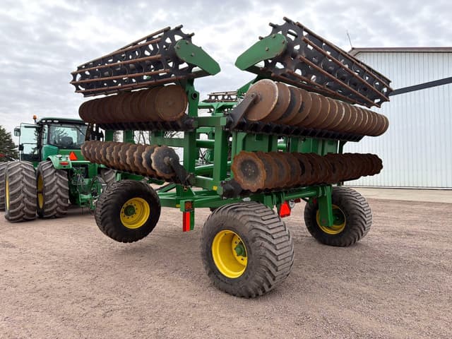 Image of John Deere 2680H equipment image 1