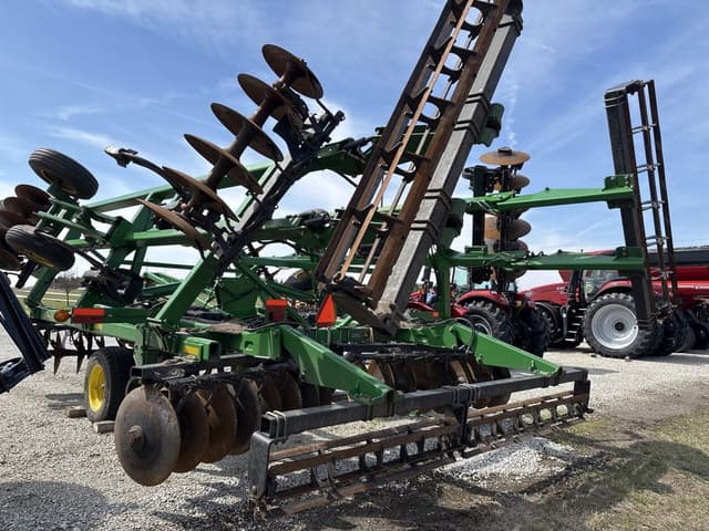 Image of John Deere 2720 equipment image 3