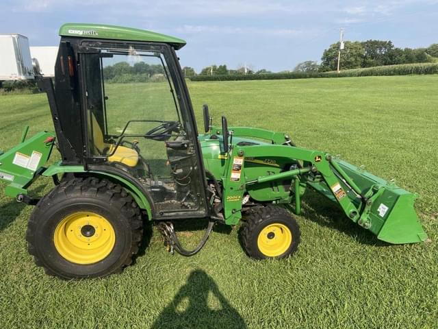 Image of John Deere 2720 equipment image 4