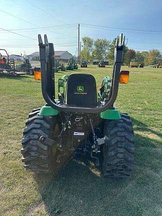 Image of John Deere 2720 equipment image 2