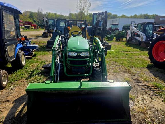 Image of John Deere 2720 equipment image 1