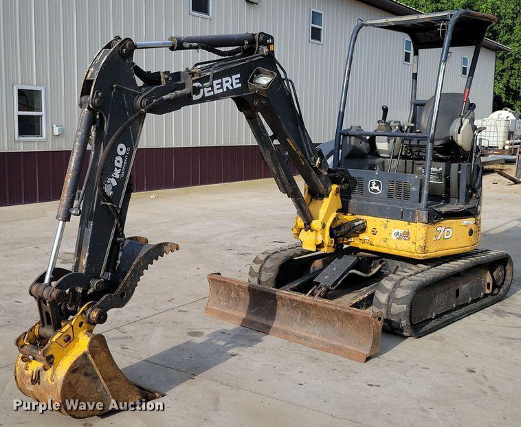 Image of John Deere 27D Primary image