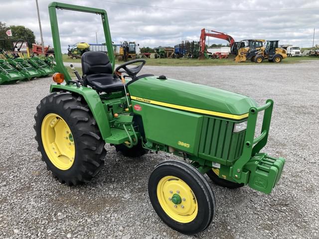 Image of John Deere 3005 equipment image 2