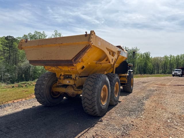 Image of John Deere 300D equipment image 3