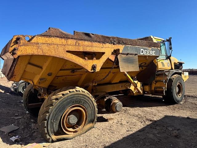 Image of John Deere 300D equipment image 4
