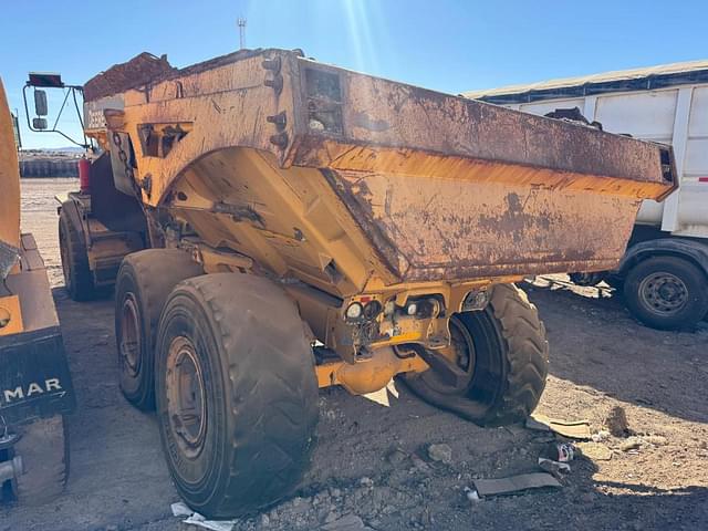 Image of John Deere 300D equipment image 2