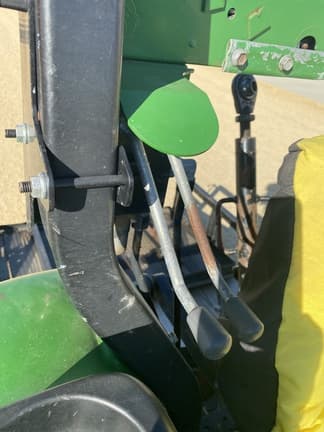 Image of John Deere 3038E equipment image 2