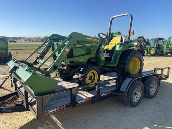 2012 John Deere 3038E Equipment Image0