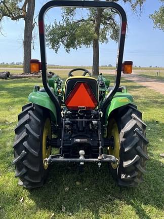 Image of John Deere 3038E equipment image 1