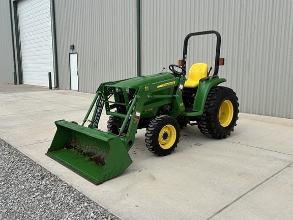 2012 John Deere 3038E Equipment Image0
