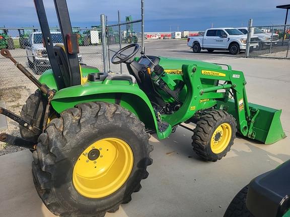 Image of John Deere 3038E equipment image 3