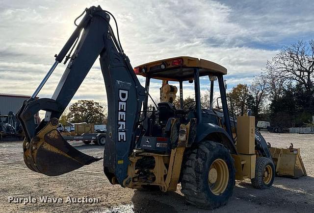 Image of John Deere 310J equipment image 4