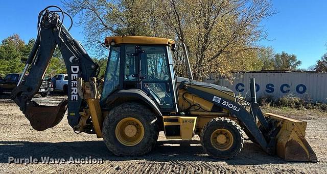 Image of John Deere 310SJ equipment image 3