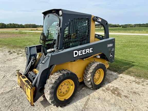 2012 John Deere 318D Equipment Image0