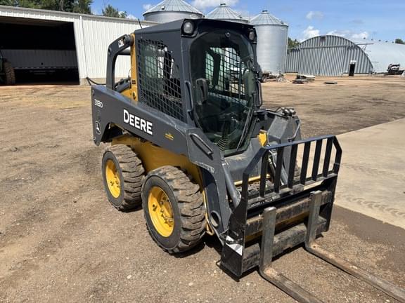 Image of John Deere 318D Primary image