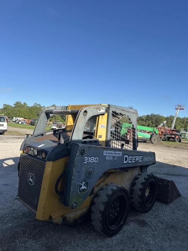 Image of John Deere 318D equipment image 2