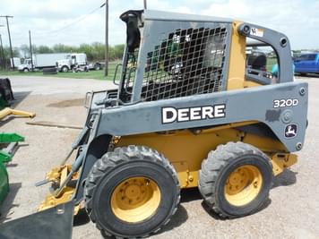 Main image John Deere 320D