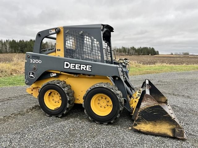 Image of John Deere 320D equipment image 2