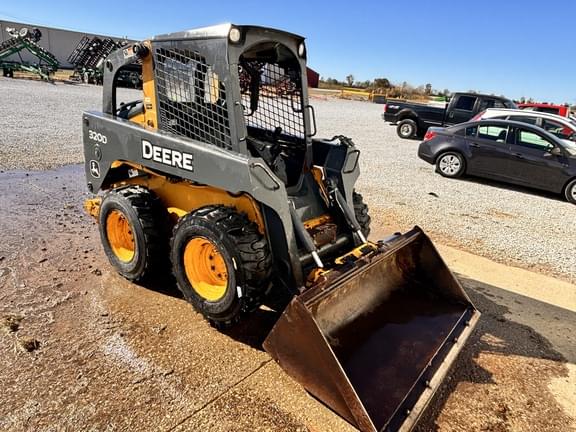 Image of John Deere 320D equipment image 1
