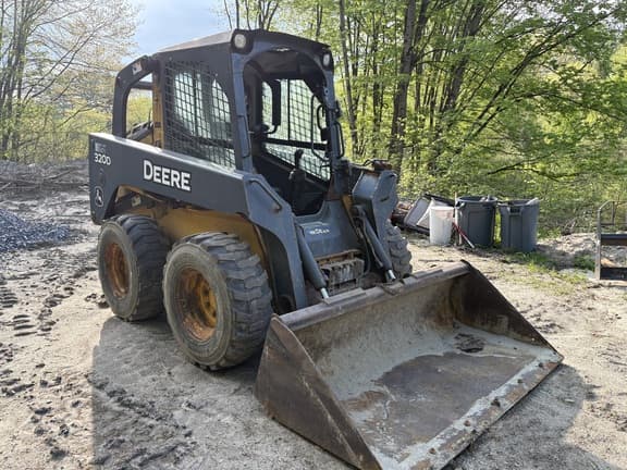 Image of John Deere 320D equipment image 1