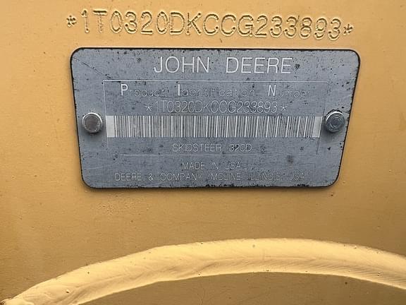 Image of John Deere 320D equipment image 4
