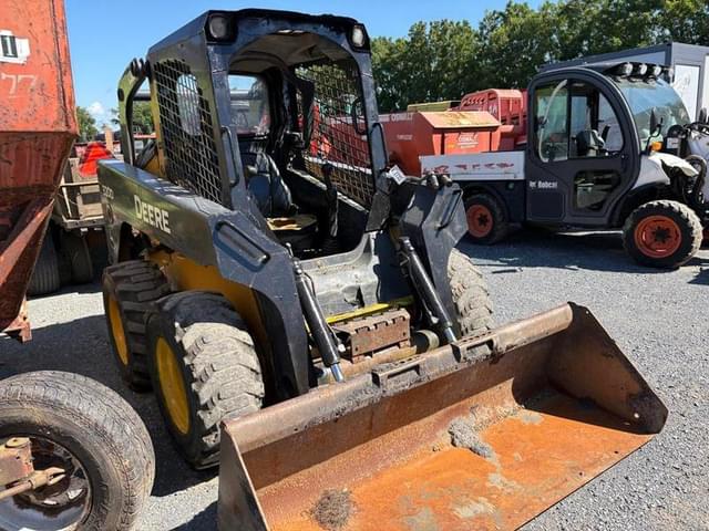 Image of John Deere 320D equipment image 3
