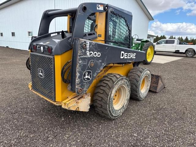 Image of John Deere 320D equipment image 2