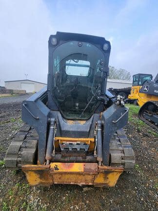 Image of John Deere 323D equipment image 2