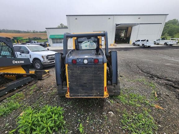 Image of John Deere 323D equipment image 1