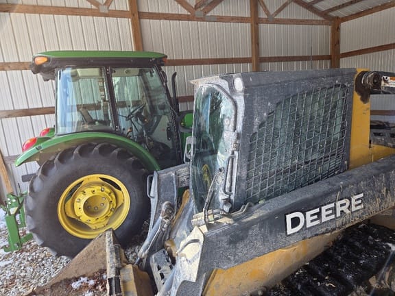 2012 John Deere 323D Equipment Image0