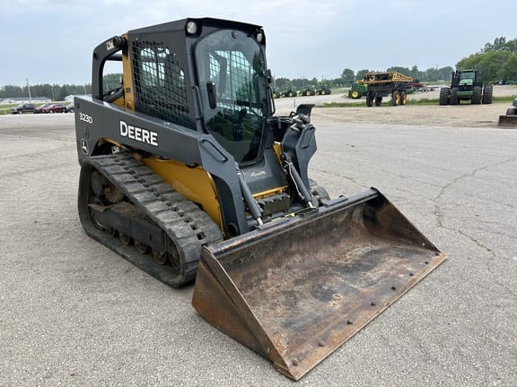 2012 John Deere 323D Equipment Image0