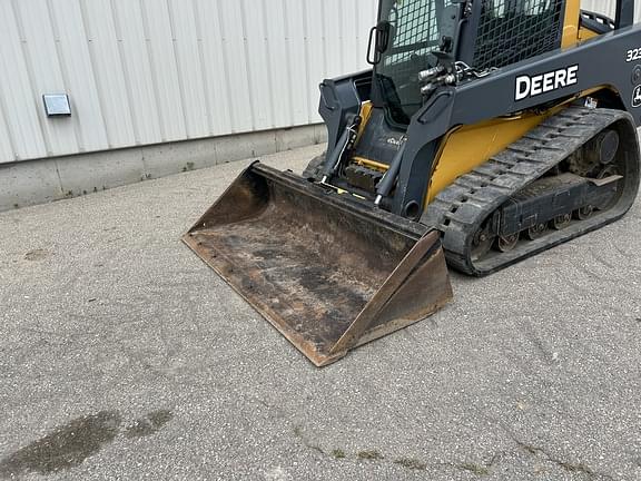Image of John Deere 323D equipment image 1