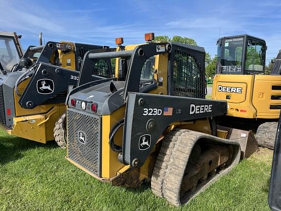Image of John Deere 323D equipment image 2