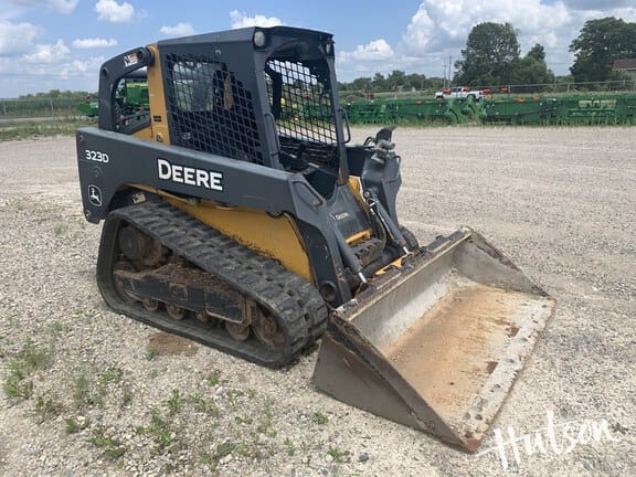 2012 John Deere 323D Equipment Image0