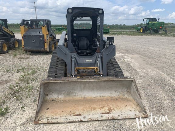 Image of John Deere 323D equipment image 1