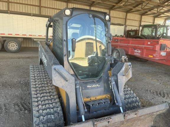 Image of John Deere 323D equipment image 2