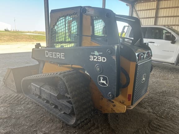 Image of John Deere 323D equipment image 1